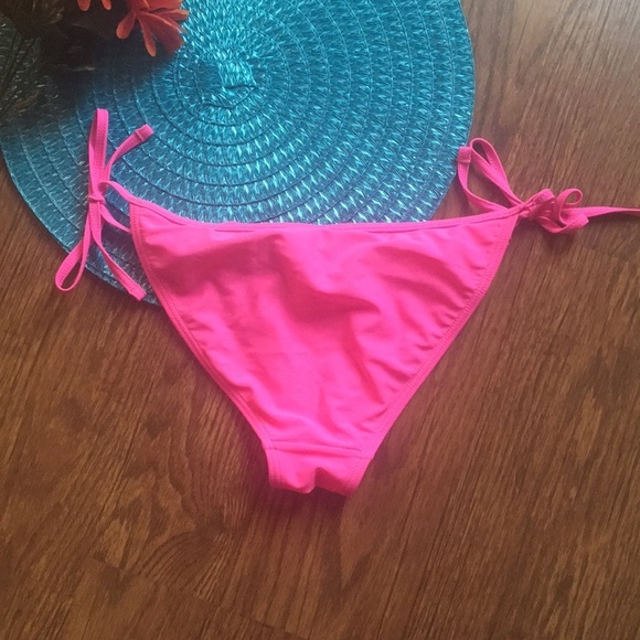 HEAT Pink String Bikini Bottoms Medium - Picture 2 of 6